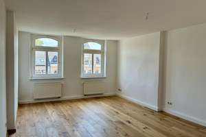 Traumhafte DG-Wohnung: Moderne Einbauküche, hochwertiger Parkett & Tageslichtbad – Weststraße 62, 9112 Kaßberg, Chemnitz – Vorschaubild 4