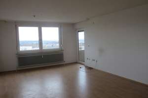 Traumhafter  Ausblick  Attraktive 4,5-Zimmer Wohnung mit Balkon in Reutlingen – Hermann-Ehlers-Straße 20, 72762 Reutlingen-Mitte, Reutlingen – Vorschaubild 5