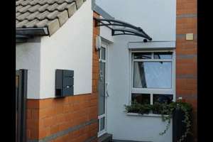 Reihenmittelhaus mit Garten und Garage zu vermieten