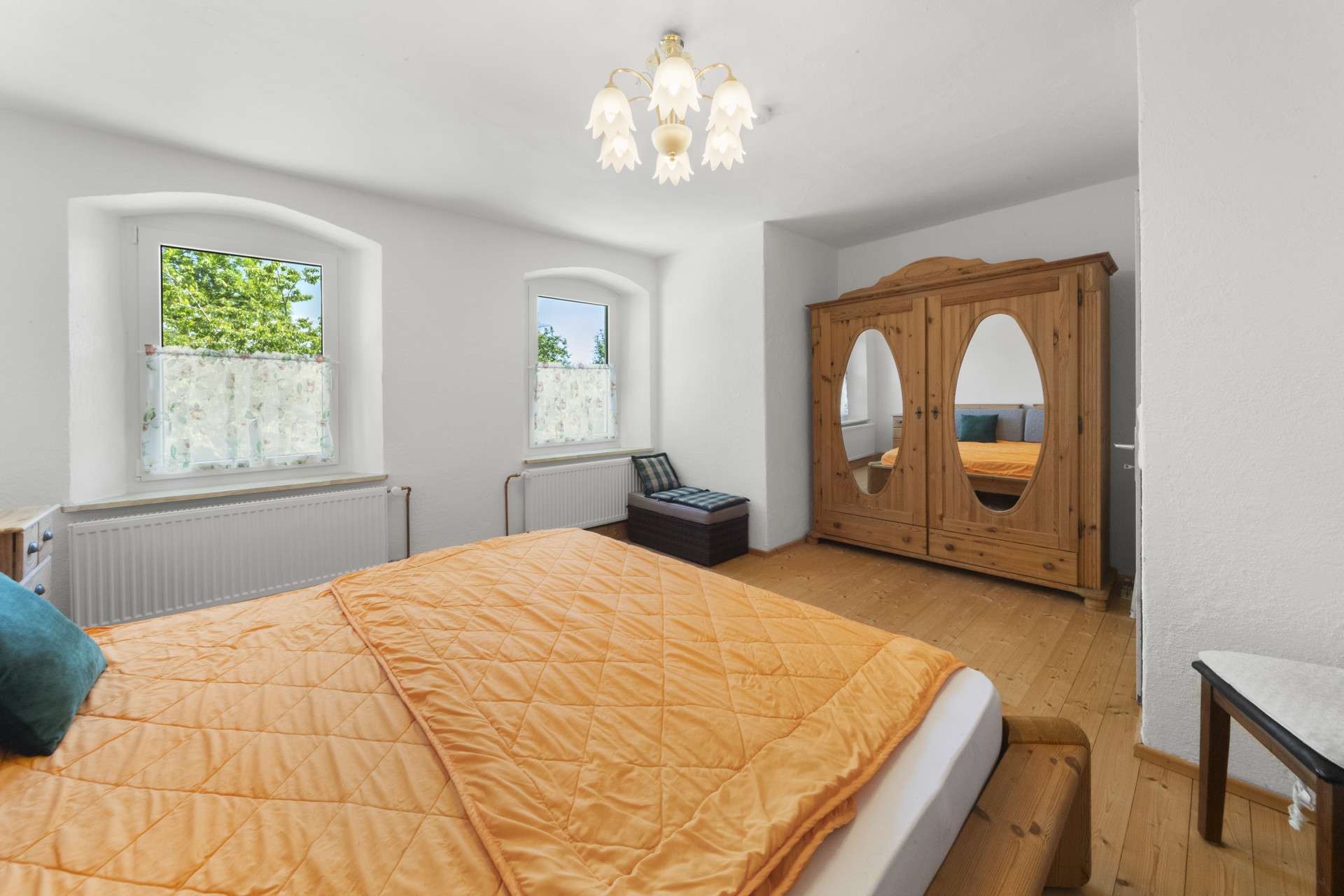 Immobilie in Marktleugast - Idyllisches Anwesen für Pferde-/ Tierhaltung in Alleinlage auf 2,7 ha zu verkaufen - Bild 1