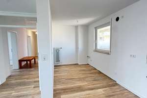 Sanierte 3-Zimmer-Eigentumswohnung  mit Aufzug, Balkon & Tiefgaragen Stellplatz! – Die vollständige Adresse der Immobilie erhältst du vom Anbieter., 33604 Mitte, Bielefeld – Vorschaubild 4