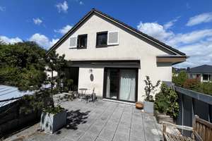 Außergewöhnliche 4-Zimmer Maisonette-Wohnung mit großer Dachterrasse