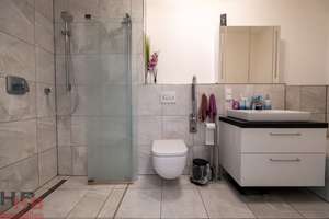 Exklusiver Neubau. 6 Zimmer, 2 Bäder, 3 Balkone, exklusive Küche und viel Platz für die Familie! – Die vollständige Adresse der Immobilie erhältst du vom Anbieter., 28239 Oslebshausen, Bremen – Vorschaubild 15