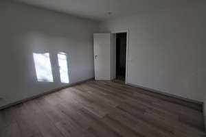 Frisch modernisierte 3-Zim.-Wohnung im 2. OG mit Dusche/Balkon in Düsseldorf-Garath – Paul-Bonatz-Straße 17, 40595 Garath, Düsseldorf – Vorschaubild 3