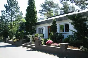 1-2 Familienhaus mit Top-Ausstattung 3 Bäder ruhiger Lage Garten Garage Carport schöne Außenanlage – Neuwied (Kreis) – Vorschaubild 4