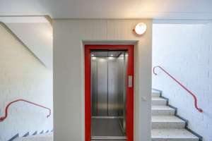 Bezugsfrei & modernisiert: Helle 2,5-Zimmer-Wohnung mit Loggia, Aufzug & Tiefgaragenstellplatz – 48161 Gievenbeck, Münster – Vorschaubild 15