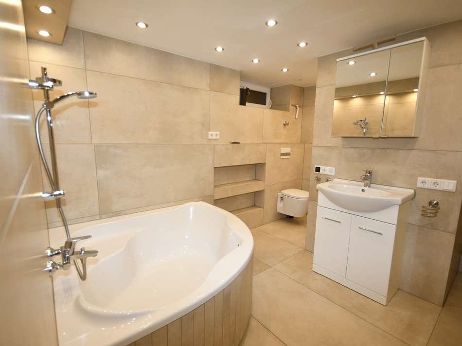 Badezimmer im Keller