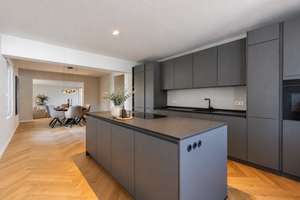 Architektur, Charme und Wohnqualität – Exklusive Immobilie in Köln-Müngersdorf – Die vollständige Adresse der Immobilie erhältst du vom Anbieter., 50933 Müngersdorf, Köln – Vorschaubild 8