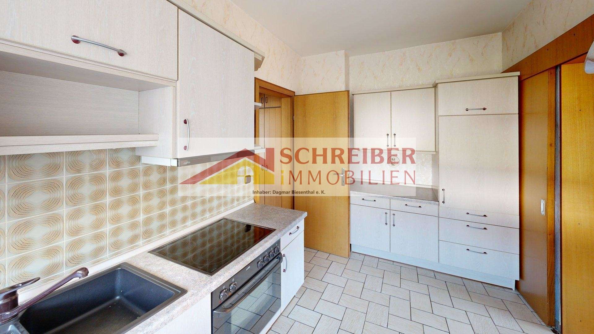 Immobilie in Bad Laasphe - Gepflegtes, großzügiges Einfamilienhaus in Bad Laasphe - Niederlaasphe zu verkaufen - Bild 2