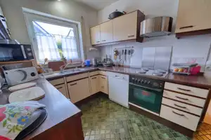 Zweifamilienhaus mit Einliegerwohnung für Kapitalanleger geeignet – Hochtaunuskreis – Vorschaubild 10