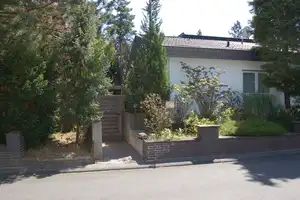 1-2 Familienhaus mit Top-Ausstattung 3 Bäder ruhiger Lage Garten Garage Carport schöne Außenanlage – Neuwied (Kreis) – Vorschaubild 111