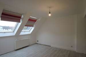 Vollständig renovierte Dachgeschosswohnung mit dreieinhalb Zimmern und Balkon in Oberhausen Zentrum – Die vollständige Adresse der Immobilie erhältst du vom Anbieter., 46045 Altstadt-Süd, Oberhausen – Vorschaubild 12