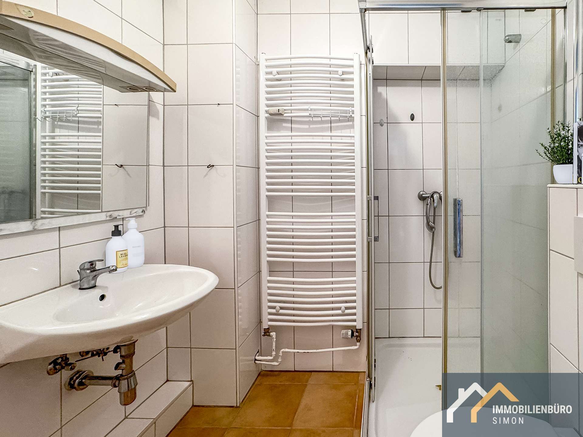 Immobilie in Tornesch - Mehrgenerationenhaus mit großem Grundstück in Tornesch - Bild 2