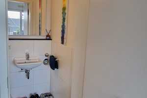 Charmante lichtdurchflutete Penthousewohnung mit zwei Dachterrassen und Einbauküche – Köln – Vorschaubild 12