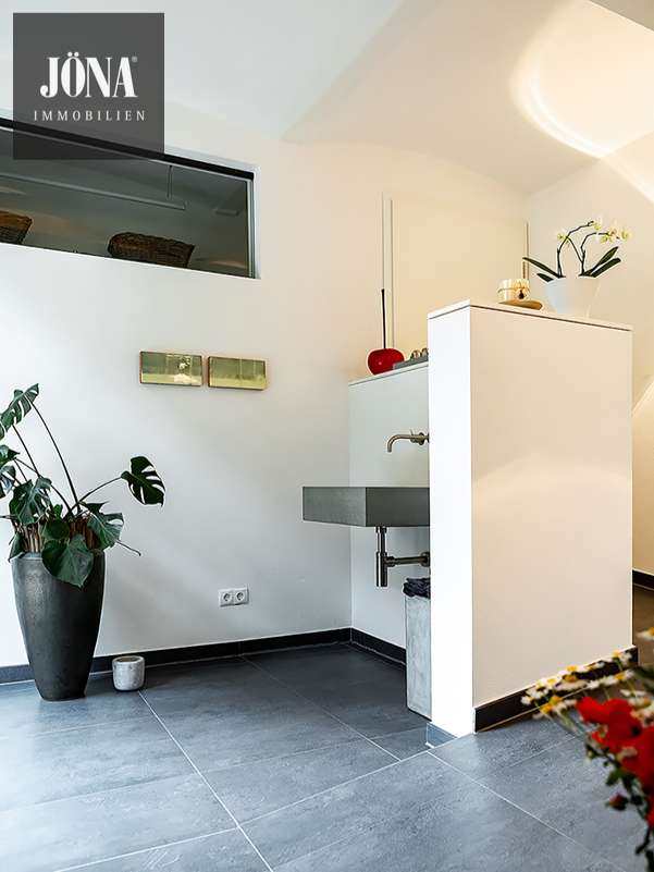 Immobilie in Mainleus - Ein Paradies für Natur- und Tierliebhaber -
Traumhaftes Bauernhaus mit exklusiver Ausstattung - Bild 0