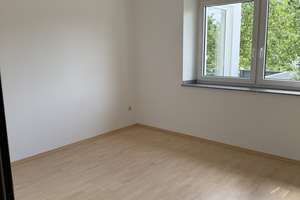 Helle 3 Zimmer und 2 Balkone, Gäste-WC, Fußbodenheizung, Bad mit Wanne und Dusche – Altenhoferstr. 178, 42719 Wald, Solingen – Vorschaubild 11