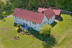 Exklusives Anwesen: Modernes Zweifamilienhaus in Alleinlage auf 2.471 m² Grundstück – Die vollständige Adresse der Immobilie erhältst du vom Anbieter., 95659 Arzberg – Vorschaubild 4