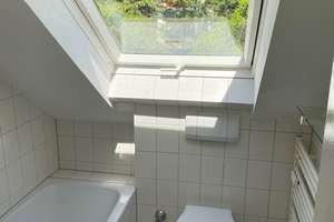 FRISCHE BRISE zum Einziehen: Schöne 2-Zimmer-Dachgeschosswohnung "nur für Einzelperson geeignet" ! – Aarstr. 52a, 65195 Nordost, Wiesbaden – Vorschaubild 16
