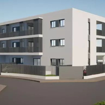 Neubau in Colera. Wohnungen mit Terrasse und Garten.