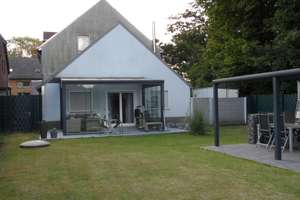 Dreifamilienhaus mit hochwertiger Eigentümerwohnung