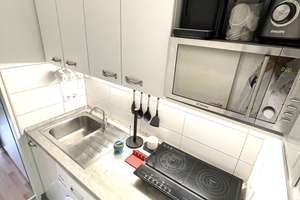 Voll möbliertes Studio in Schwabing – Top-Lage in unmittelbarer Nähe zur U-Bahn – Hohenzollernstraße 109, 80796 Neuschwabing, München – Vorschaubild 6