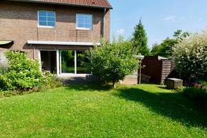 Gepflegtes Reihenendhaus mit Einbauküche und Garten in DU-Huckingen – provisionsfrei zu vermieten – Die vollständige Adresse der Immobilie erhältst du vom Anbieter., 47259 Huckingen, Duisburg – Vorschaubild 2