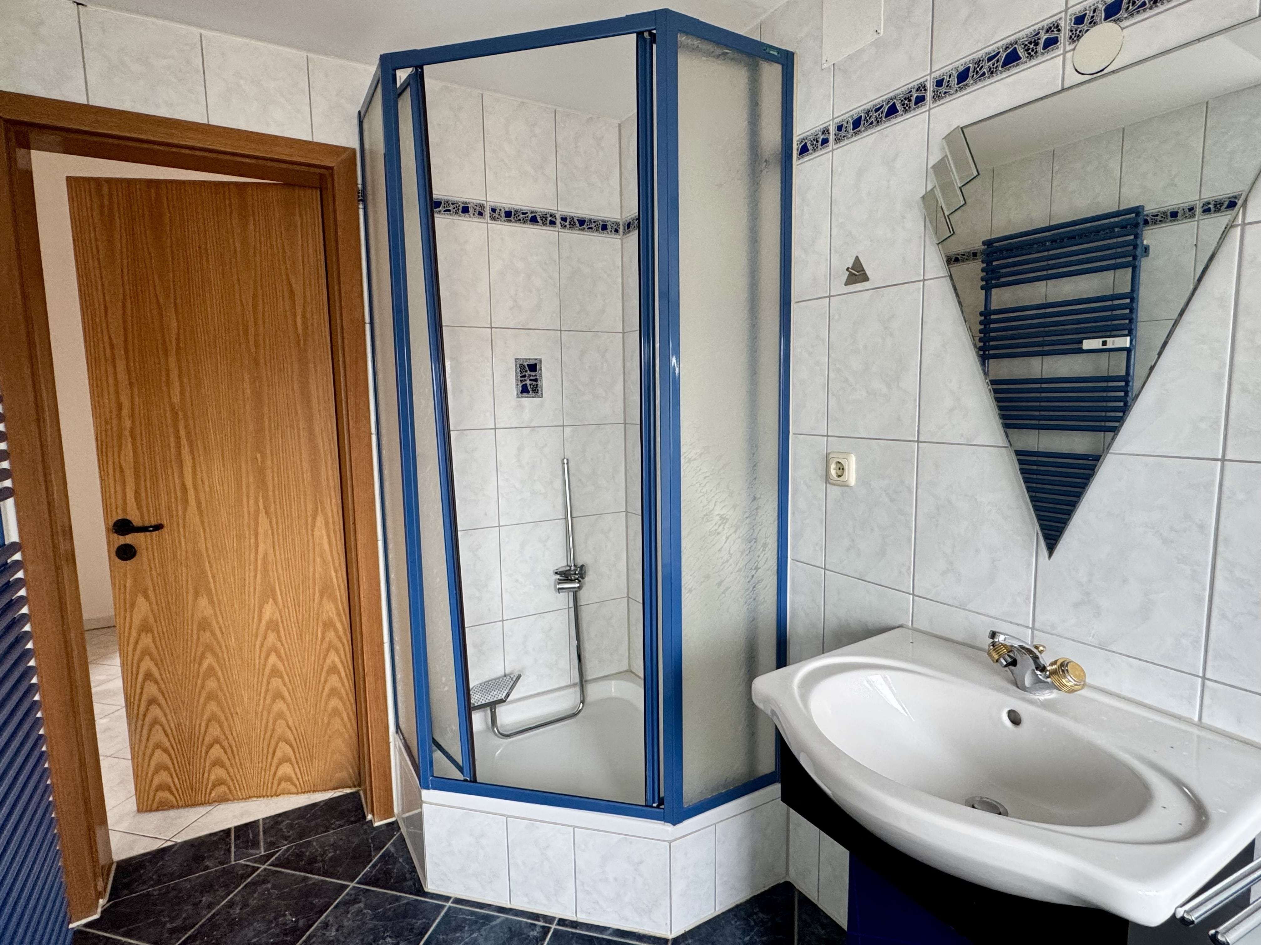 Immobilie in Garching an der Alz - zentral gelegene Wohnung mit Gartenanteil - Bild 1