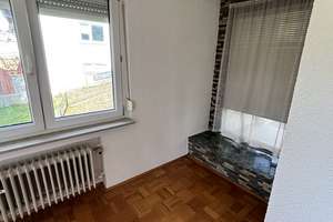 Renovierungsobjekt mit Herz: Familienfreundliches Zuhause mit herrlichem Grundstück in Südlage – Die vollständige Adresse der Immobilie erhältst du vom Anbieter., 72393 Burladingen – Vorschaubild 18