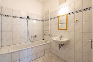 Bezugsfreie Altbauwohnung in bester Lage von Friedrichshain – Die vollständige Adresse der Immobilie erhältst du vom Anbieter., 10247 Friedrichshain, Berlin – Vorschaubild 7