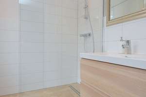 Modern möblierte Altbauwohnung mit Balkon in Stuttgart West – Die vollständige Adresse der Immobilie erhältst du vom Anbieter., 70193 Hölderlinplatz, Stuttgart – Vorschaubild 4