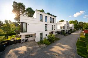 Exklusives Familienhaus in privater Parkanlage mit Garten und 3 Stellplätzen am Rande des Grunewalds – 14169 Dahlem, Berlin – Vorschaubild 16