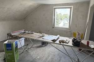 vollständig renovierte 2-Zimmer-Dachgeschosswohnung in Leverkusen-Schlebusch zum 01.10.26! – 51375 Schlebusch, Leverkusen – Vorschaubild 3