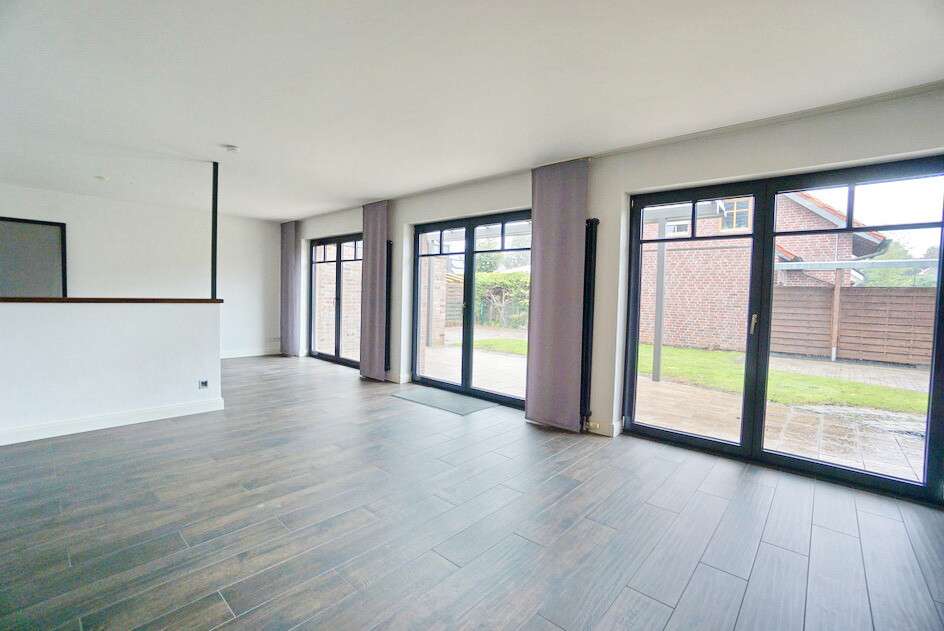 Immobilie in Kerken - Kerken-Nieukerk: Geschmackvolles, freistehendes Einfamilienhaus mit Bürofläche und separatem Ein - Bild 0