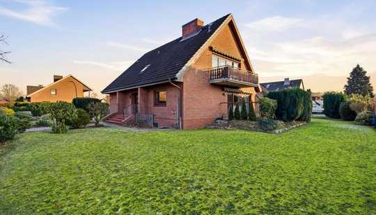 Bild von Wohnen, Vermieten oder beides – großzügiges Zweifamilienhaus in Hausbruch