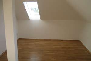 **Sendling**möblierte 2,5-Zimmer DG-Wohnung mit offener Küche**EBK **Duschbad**Keller** – Hofmannstr. 20, 81379 Obersendling, München – Vorschaubild 4