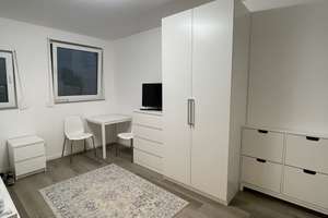 Ansprechende, vollständig möblierte 1-Zimmer-Wohnung mit gehobener Innenausstattung in München – Die vollständige Adresse der Immobilie erhältst du vom Anbieter., 80995 Lerchenau-West, München – Vorschaubild 5