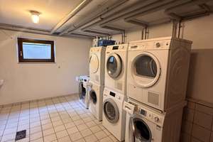 Vollständig renovierte 2-Zimmer-Wohnung mit Südbalkon tollem Ausblick direkt am See in Stuttgart – Die vollständige Adresse der Immobilie erhältst du vom Anbieter., 70378 Hofen, Stuttgart – Vorschaubild 14