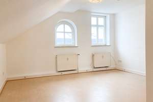 4Z Dachgeschosswohnung mit Stellplatz, Pelletofen und Einbauküche im Stadtzentrum – Friedrichstr. 39, 58507 Lüdenscheid – Vorschaubild 13