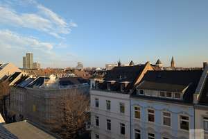 Altbau am Rheinturm: 4-Zimmer Maisonette-Wohnung – Lorettostrasse 45, 40219 Unterbilk, Düsseldorf – Vorschaubild 7