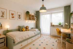 Reihenmittelhaus mit aufgestocktem Dachgeschoss – Raum für die ganze Familie – Die vollständige Adresse der Immobilie erhältst du vom Anbieter., 82538 Geretsried – Vorschaubild 15