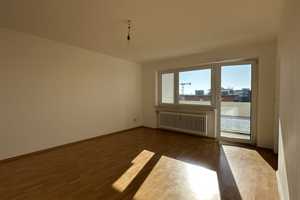 Unverbaubarer Ausblick! 2 Zimmer ETW mit TG-Stellplatz – München – Vorschaubild 3