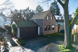 Charmantes Backsteinhaus in ruhiger Lage von Lövenich (keine Garage !) – Nagelschmiedshütte 6, 50859 Lövenich, Köln – Vorschaubild 3