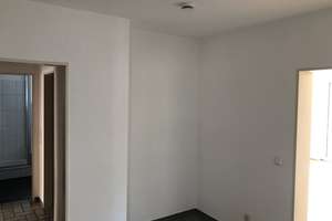 Renovierte 4-Zimmer-Wohnung mit Balkon in Bottrop – Ortbergstr. 1, 46236 Stadtmitte, Bottrop – Vorschaubild 12