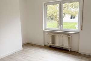Helle 2,5-Raum-Wohnung mit Einbauküche + Terrasse + neues Bad auf dem Kaßberg – Andrepark 1, 9112 Kaßberg, Chemnitz – Vorschaubild 4