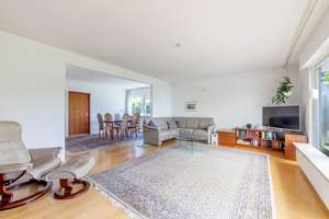 Großzügiges Einfamilienhaus in begehrter Lage – nur ca. 750 Meter zum Strand! – Die vollständige Adresse der Immobilie erhältst du vom Anbieter., 23683 Scharbeutz – Vorschaubild 6