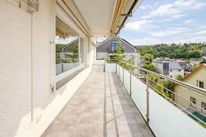 Über den Dächern von Sonnenberg!
Freistehendes Haus mit viel Platz in Wiesbadens Top Wohnlage! – Die vollständige Adresse der Immobilie erhältst du vom Anbieter., 65193 Sonnenberg, Wiesbaden – Vorschaubild 17
