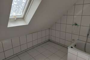 4-Zimmer-Wohnung in Mannheim an Studierende zu vermieten – Die vollständige Adresse der Immobilie erhältst du vom Anbieter., 68229 Friedrichsfeld, Mannheim – Vorschaubild 8
