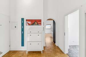 Lichtdurchflutete 2,5 Zimmer Dachgeschosswohnung – Die vollständige Adresse der Immobilie erhältst du vom Anbieter., 81825 Waldtrudering, München – Vorschaubild 8