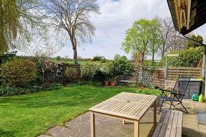 Düren Lendersdorf, Doppelhaushälfte mit Keller, Garten und Garage in ruhiger Lage am Feldrand – Die vollständige Adresse der Immobilie erhältst du vom Anbieter., 52355 Lendersdorf, Düren – Vorschaubild 2
