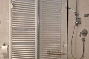 97 m² mit Fernsicht, 3 Balkonen, 2 Stellplätzen, Aufzug und Bushaltestelle vor der Tür  – Die vollständige Adresse der Immobilie erhältst du vom Anbieter., 70565 Rohr, Stuttgart – Vorschaubild 8